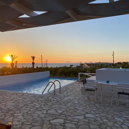 Holiday home Betty's